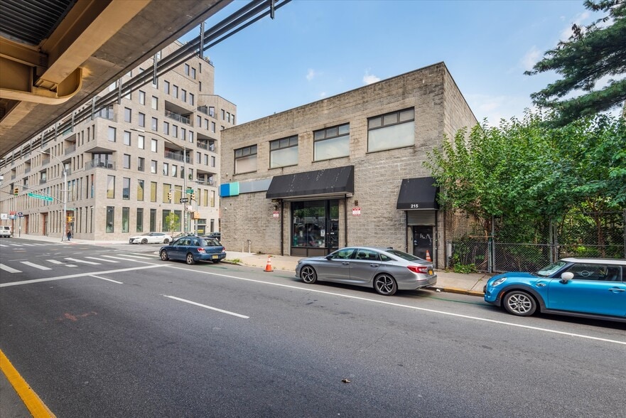 More Photos Of 217 Park Ave, Brooklyn Flex For Sale