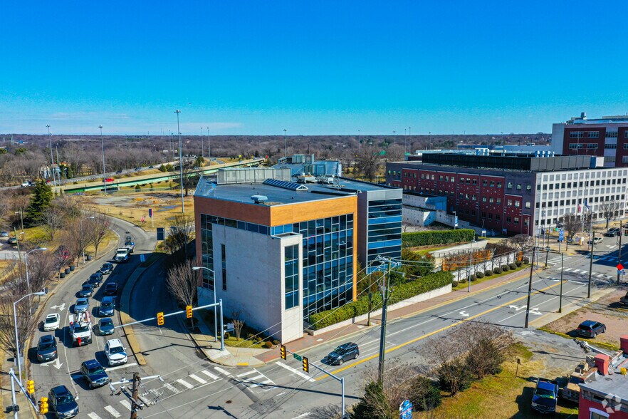More Photos Of 700 N 4th St, Richmond Office For Lease