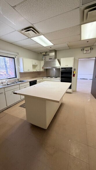 More Photos Of 3005 Lenora Church Rd, Snellville Office For Lease