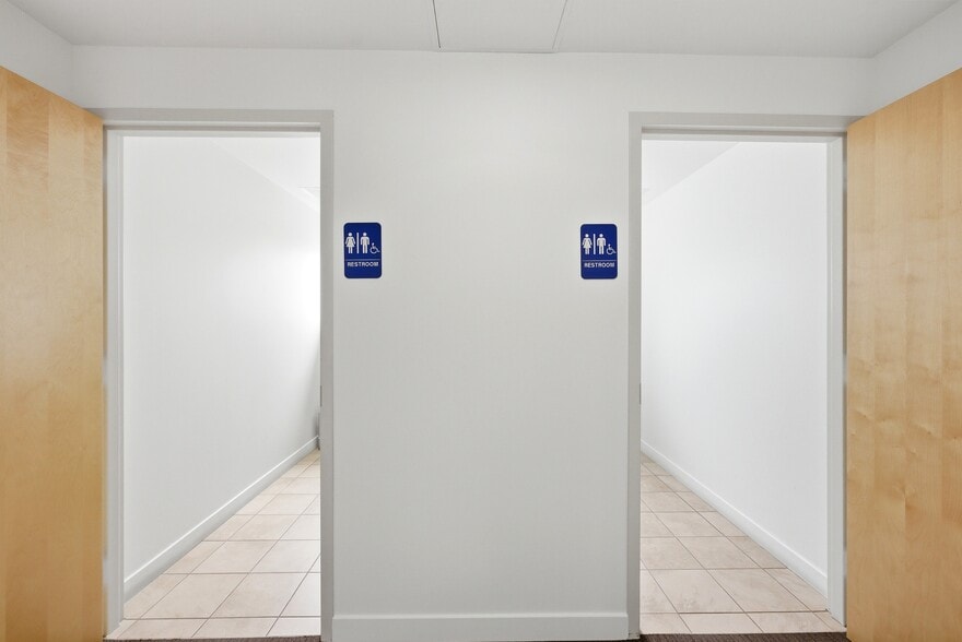 More Photos Of 555 S 300 E, Salt Lake City Office For Sale