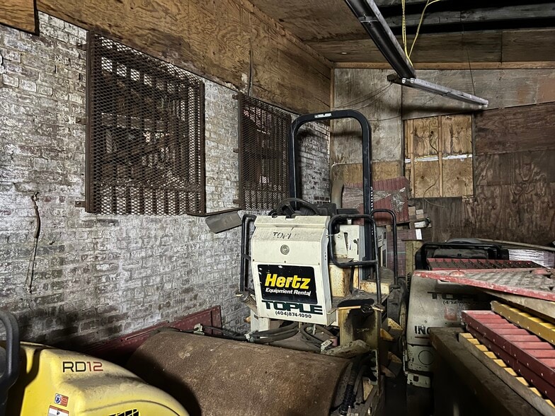 More Photos Of 808 Donald Lee Hollowell Pky NW, Atlanta Land For Sale