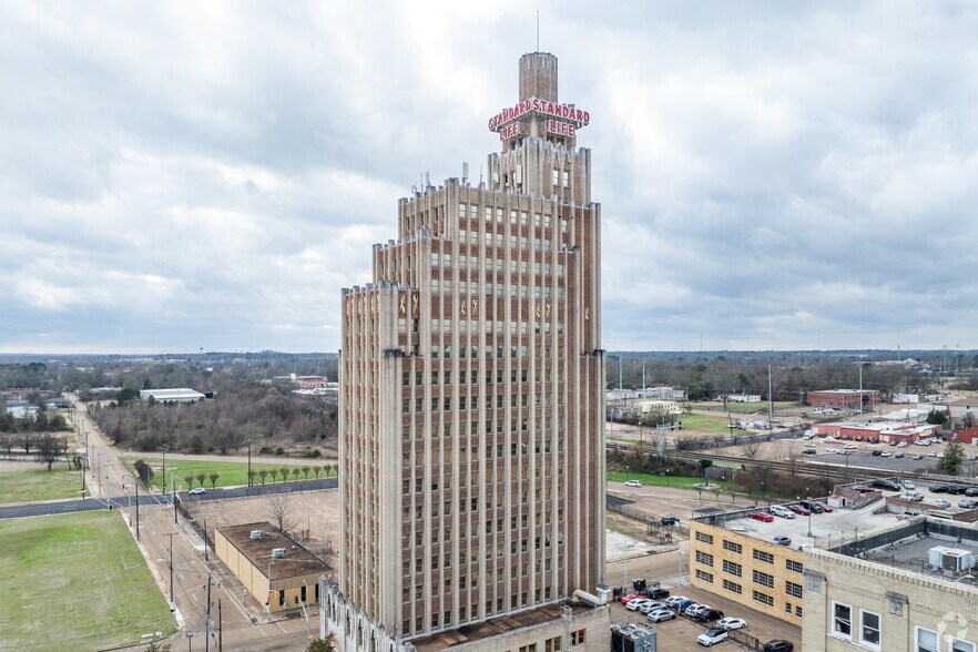 More Photos Of 127 S Roach St, Jackson Apartments For Lease