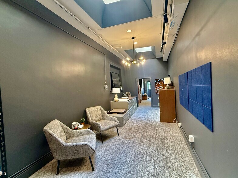 More Photos Of 675 Seminole Ave NE, Atlanta Office For Lease
