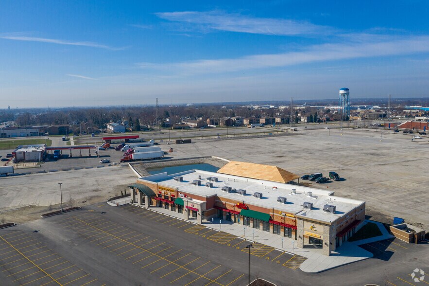 More Photos Of 7000 S Harlem Ave, Bridgeview Freestanding For Lease