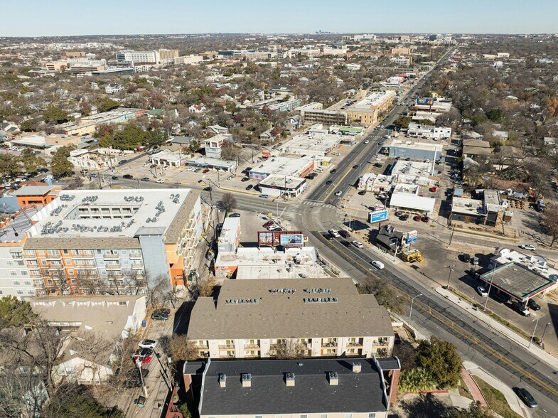 More Photos Of 2818 Nueces St, Austin Apartments For Sale