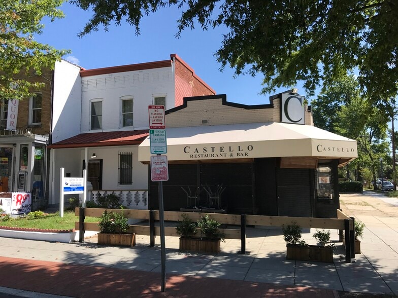 Primary Photo Of 931 Hamilton St, Washington Storefront For Sale