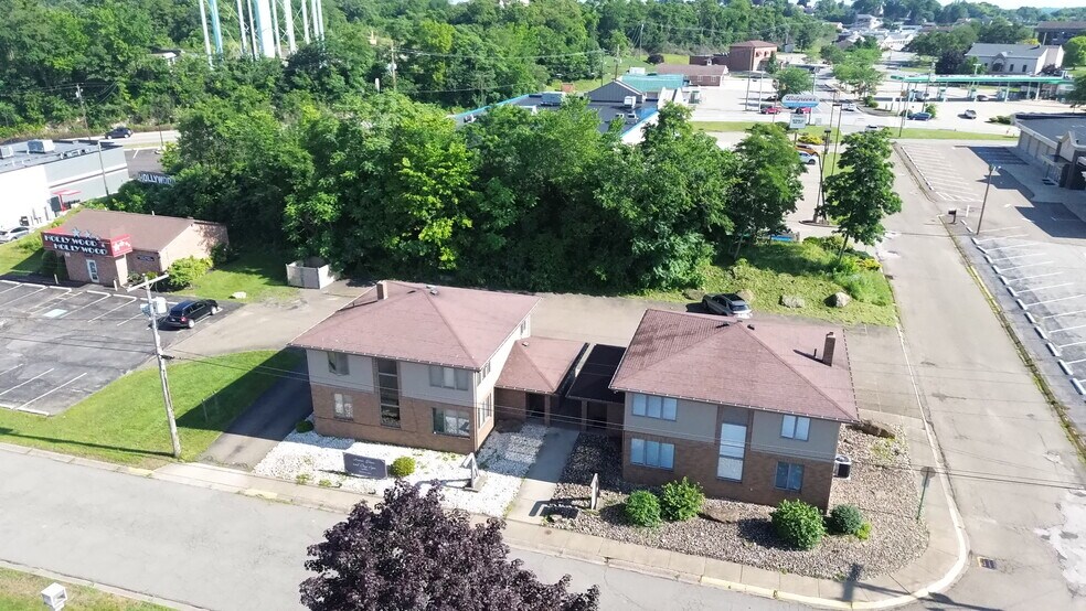 More Photos Of 204 Ivy St, Weirton Office Residential For Lease