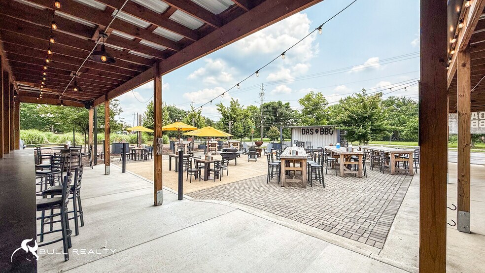More Photos Of 350 SE Memorial Dr, Atlanta Restaurant For Sale
