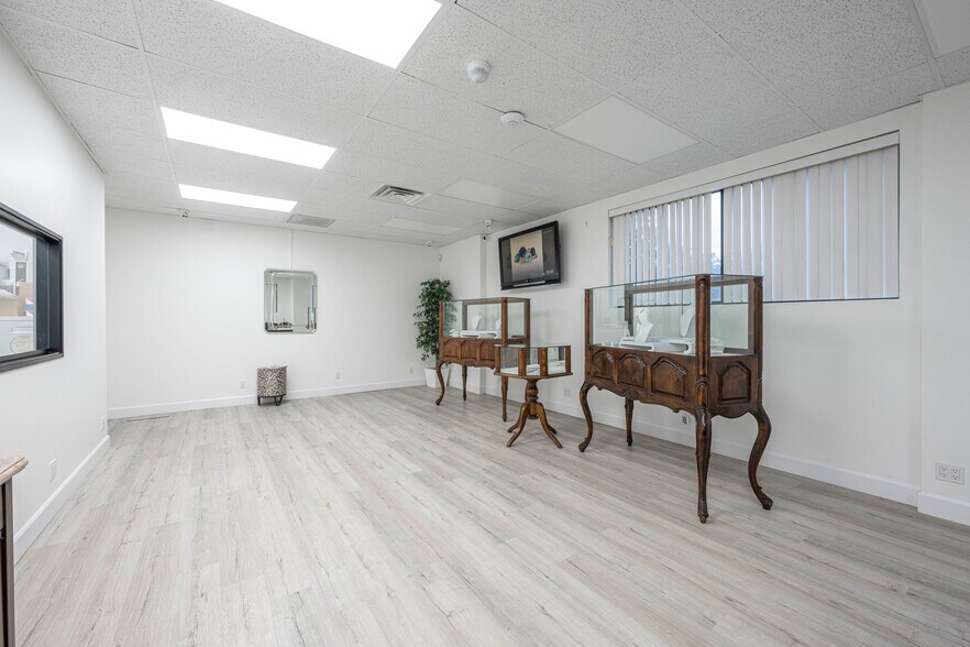 More Photos Of 910 N Amelia Ave, San Dimas Office For Lease