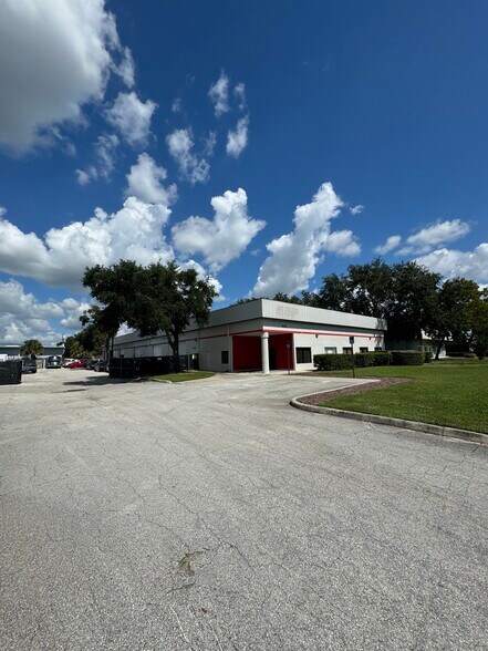 More Photos Of 4539 36th St, Orlando Warehouse For Sale