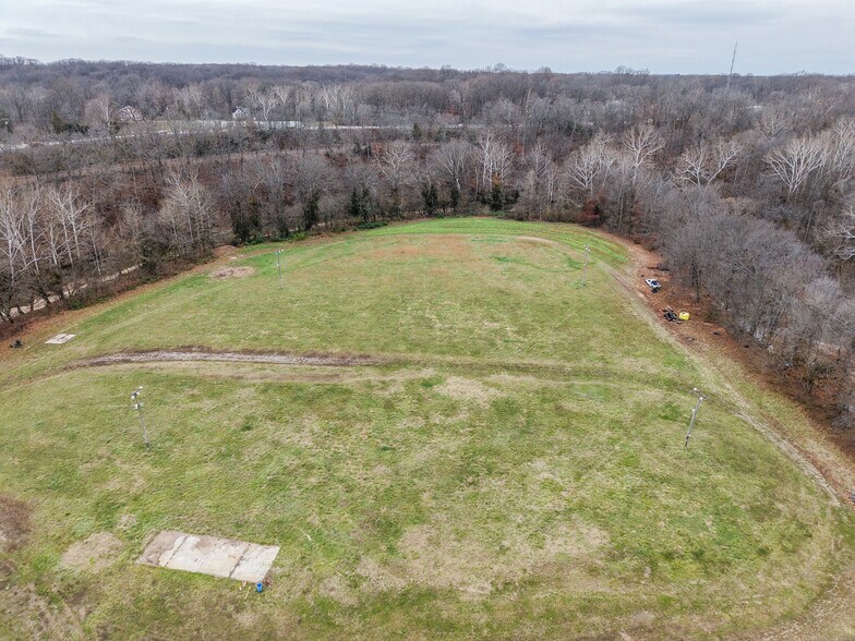 More Photos Of 445 N County Road 25 E, North Vernon Specialty For Sale