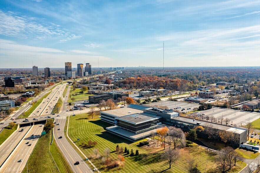 More Photos Of 26555 Northwestern Hwy, Southfield Office For Lease