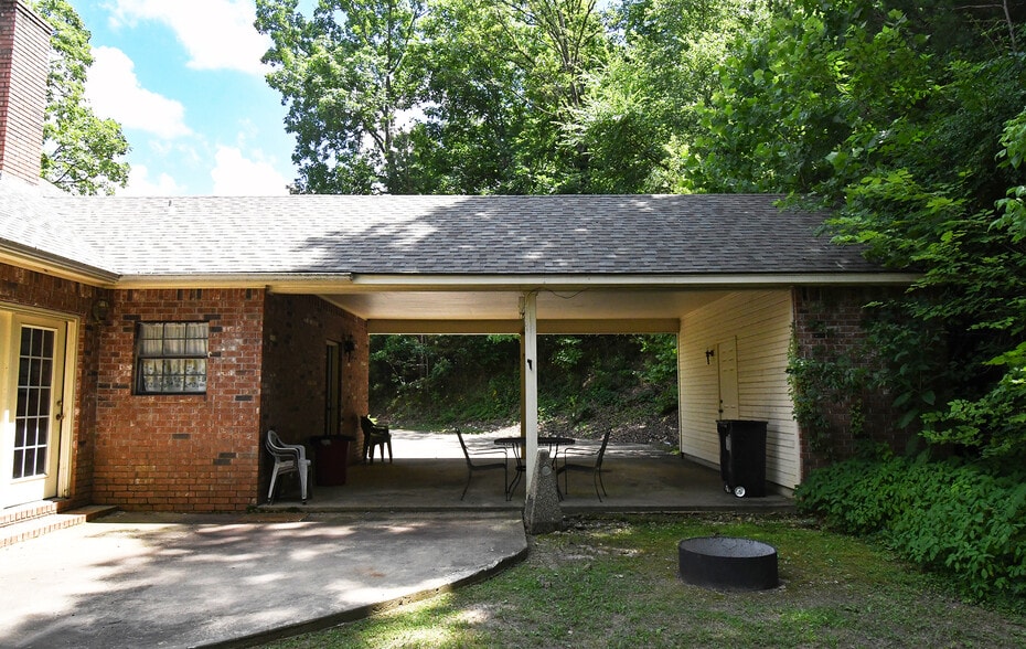More Photos Of 7687 OK-10, Tahlequah Hospitality For Sale