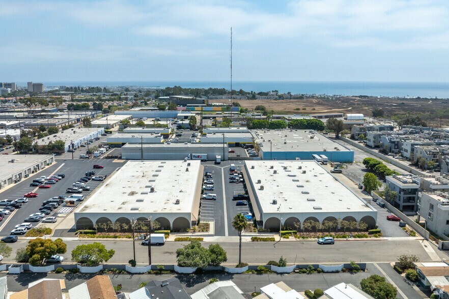 More Photos Of 921-937 Newhall St, Costa Mesa Unknown For Lease