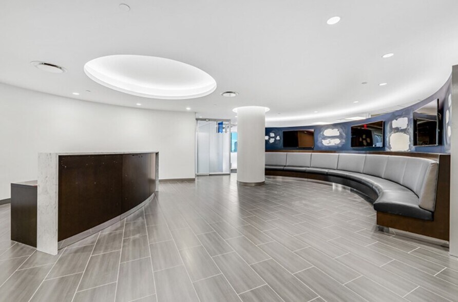 More Photos Of 805 Third Ave, New York Office For Lease