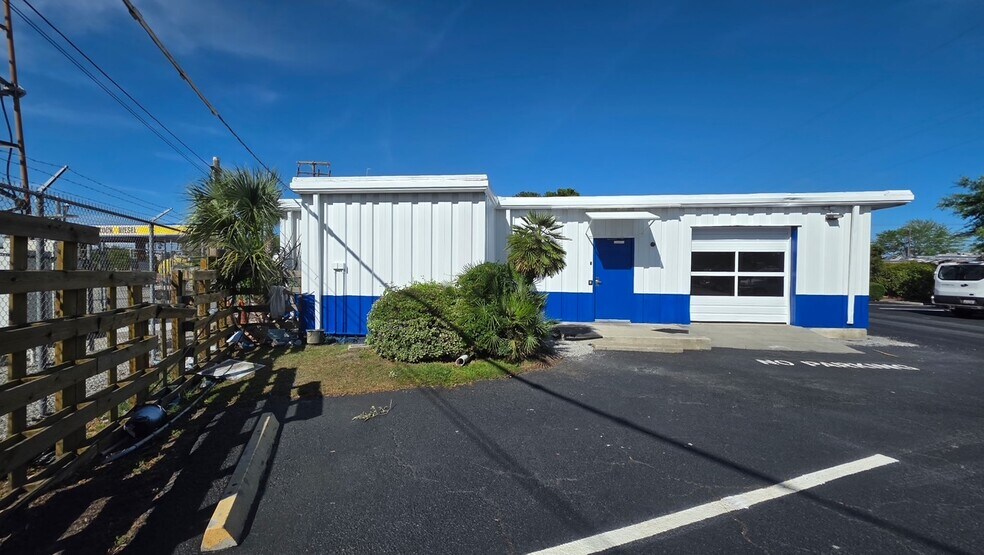 Primary Photo Of 4991 Banco Rd, North Charleston Office Residential For Lease