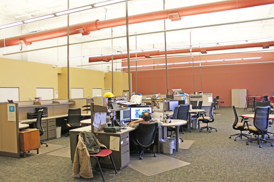 More Photos Of 8001 N University St, Peoria Office For Sale