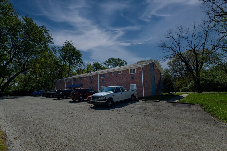 More Photos Of 1909 San Jose Ave, Louisville Apartments For Sale