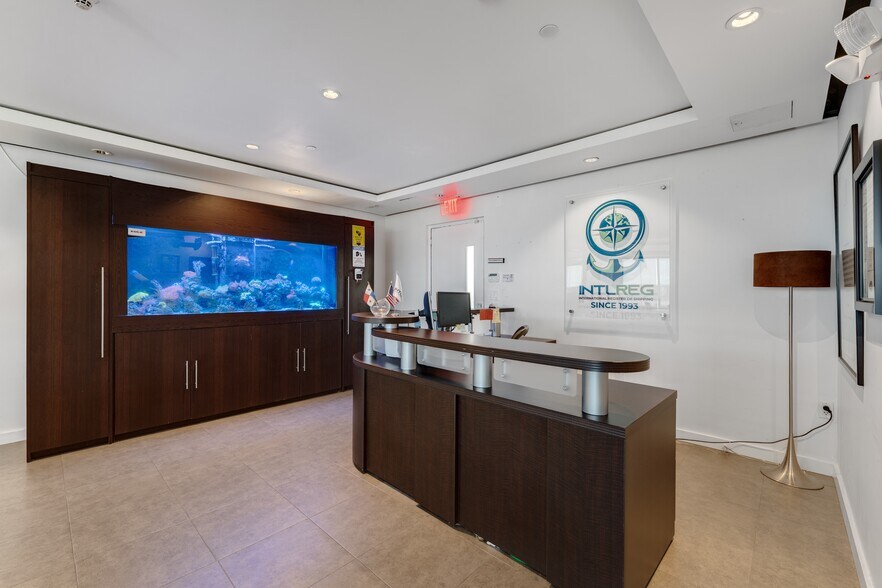 More Photos Of 4770 Biscayne Blvd, Miami Office For Sale