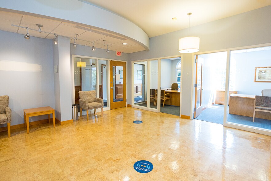 More Photos Of 178 Center St, Clinton Township Medical For Lease