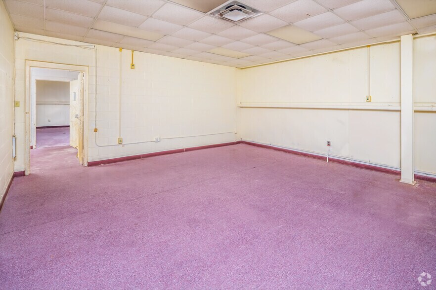 More Photos Of 8225 Dave Erwin Dr, San Antonio Flex For Sale