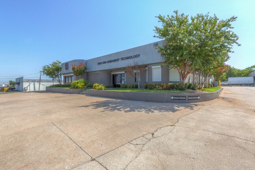 More Photos Of 4121 S 72nd Ave, Tulsa Service For Sale