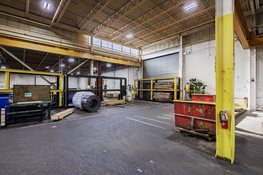 More Photos Of 100 Pixley Industrial Pky, Rochester Manufacturing For Sale