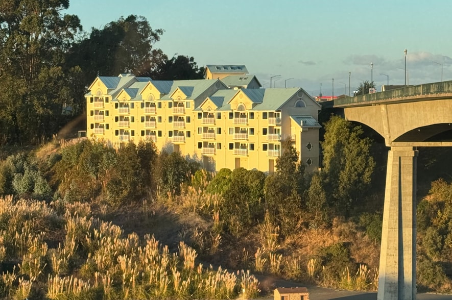 More Photos Of 1005 S Main St, Fort Bragg Hotel For Sale