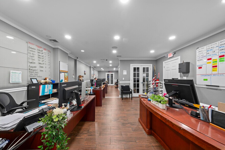 More Photos Of 245-247 Elizabeth Ave, Elizabeth Industrial For Lease