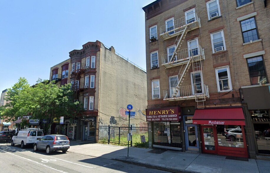 More Photos Of 433 7th Ave, Brooklyn Storefront Retail Residential For Sale