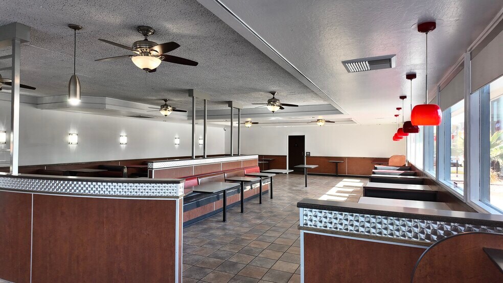 More Photos Of 2001 S Las Vegas Blvd, Las Vegas Fast Food For Lease