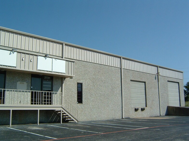 More Photos Of 2701-2749 S Great Southwest Pky, Grand Prairie Flex For Lease