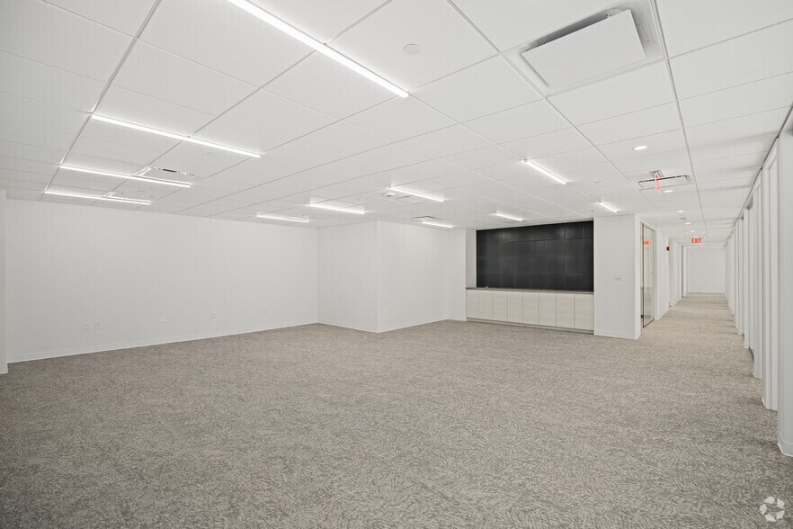 More Photos Of 2001 L St NW, Washington Coworking Space