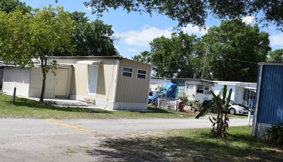 More Photos Of 2903 W Waters Ave, Tampa Manufactured Housing Mobile Home Park For Sale