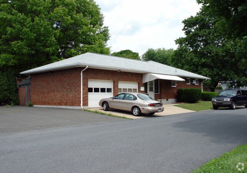 More Photos Of 3127 W Emaus Ave, Allentown Office Residential For Sale