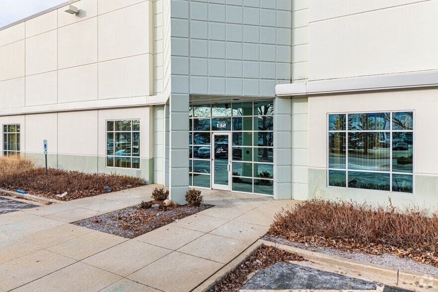 More Photos Of 2012 Corporate Ln, Naperville Manufacturing For Lease