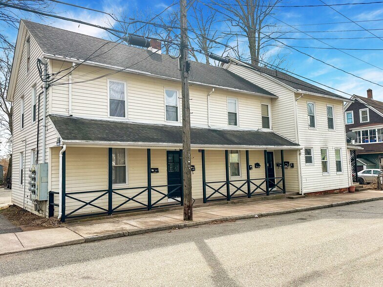 Primary Photo Of 106 Birch St, Manchester Apartments For Sale