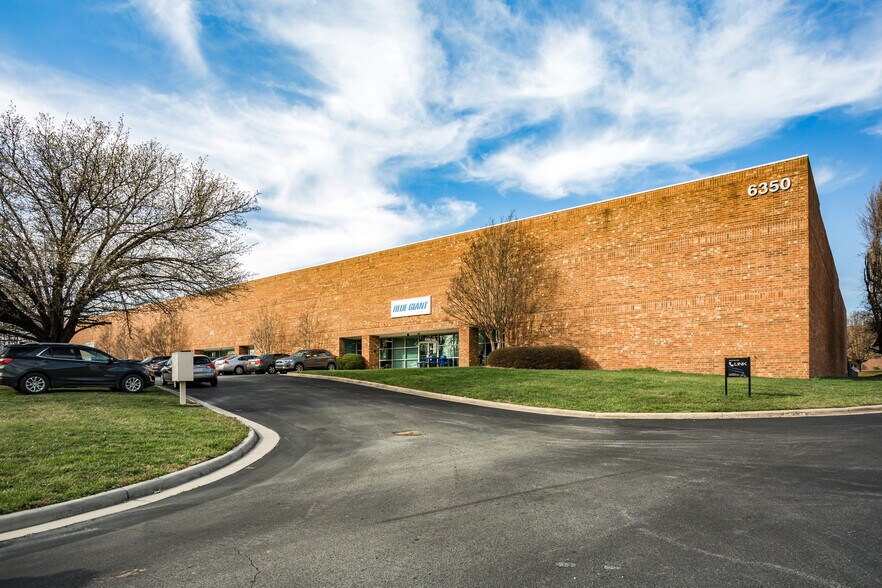 More Photos Of 6348 Burnt Poplar Rd, Greensboro Warehouse For Lease