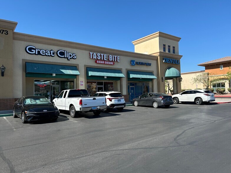 More Photos Of 3073 W Craig Rd, North Las Vegas Freestanding For Lease