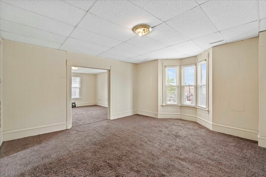 More Photos Of 200 & 204 W Main St, Waunakee Storefront Retail Residential For Sale