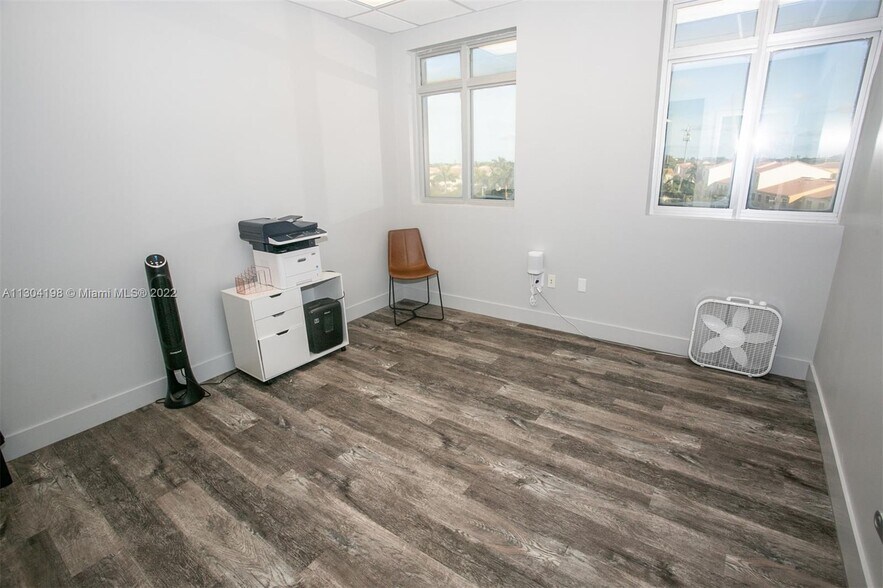 More Photos Of 1806 N Flamingo Rd, Pembroke Pines Medical For Lease