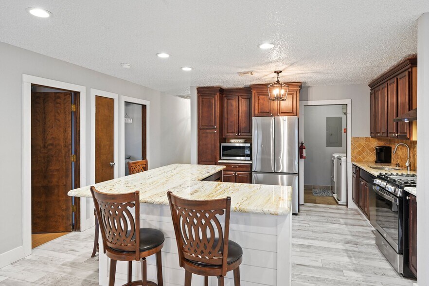 More Photos Of 65 Grand Central Ave, Lavallette Storefront Retail Residential For Sale