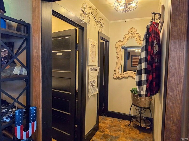 More Photos Of 6266 Lakeshore Rd, Verona Beach Restaurant For Sale