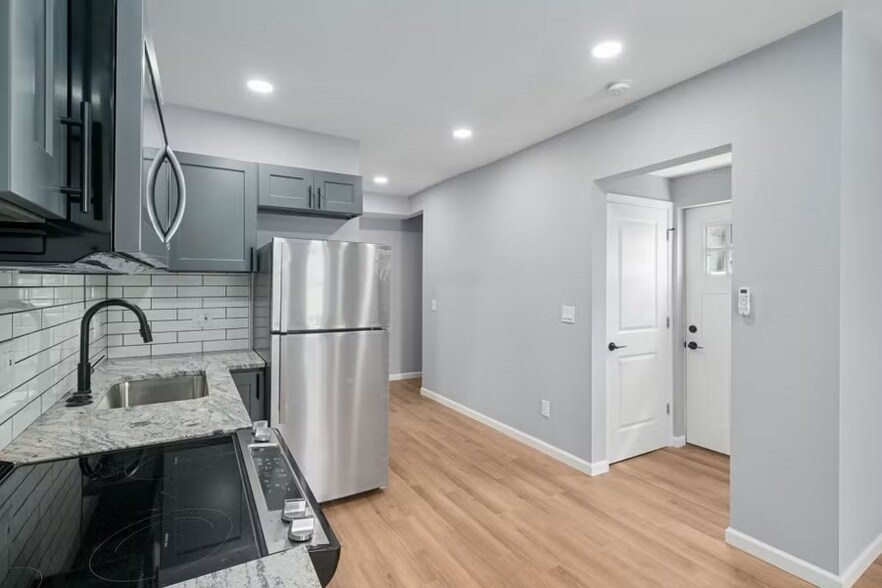 More Photos Of 786-792 Thomas Ave, Columbus Apartments For Sale