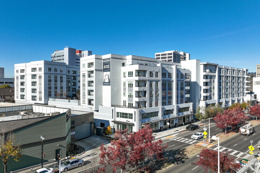 More Photos Of 3093 Broadway, Oakland Apartments For Lease