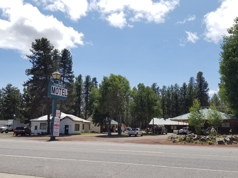 More Photos Of 109256 Highway 97 N, Chemult Hotel For Sale
