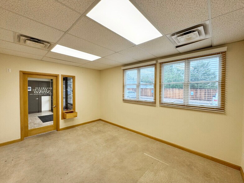 More Photos Of 2154-2162 W Eisenhower Blvd, Loveland Office For Sale