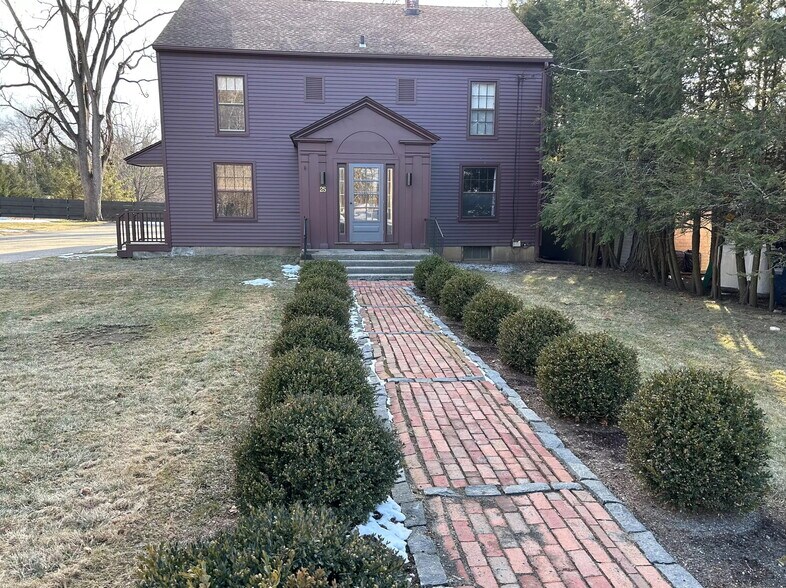 More Photos Of 25 W Main St, Sharon Office For Sale