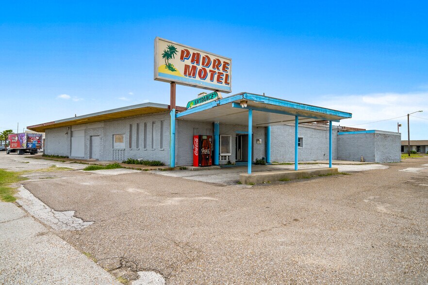 Primary Photo Of 9401 S Padre Island Dr, Corpus Christi Hotel For Sale