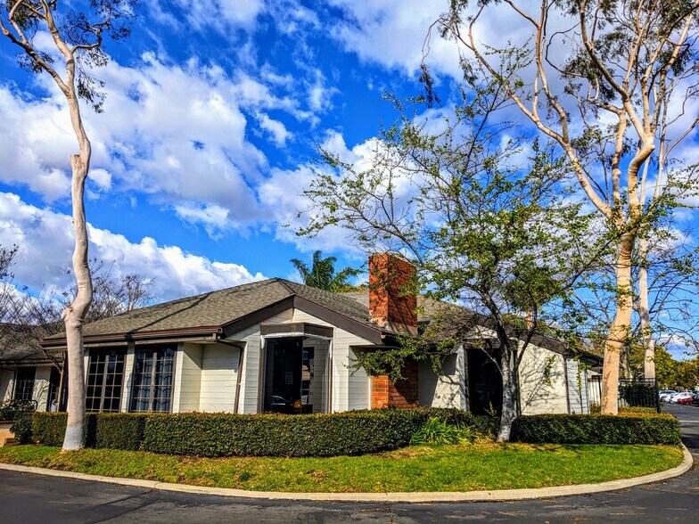 More Photos Of 3151 Airway Ave, Costa Mesa Medical For Sale